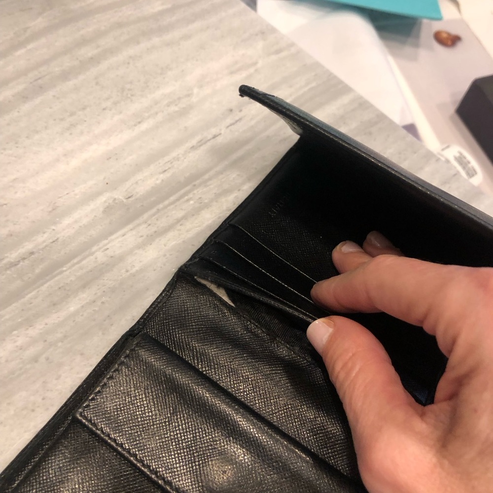 Designer Wallet - Picture 9 of 10